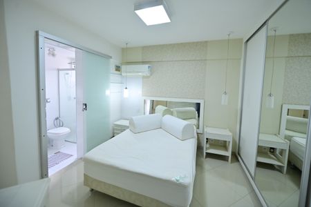 Apartamento para alugar com 110m², 3 quartos e 2 vagas Apartamento para alugar com 110m², 3 quartos e 2 vagasSuíte