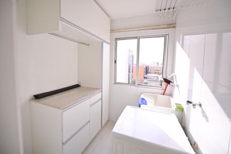 Apartamento para alugar com 110m², 3 quartos e 2 vagas Apartamento para alugar com 110m², 3 quartos e 2 vagasÁrea de Serviço