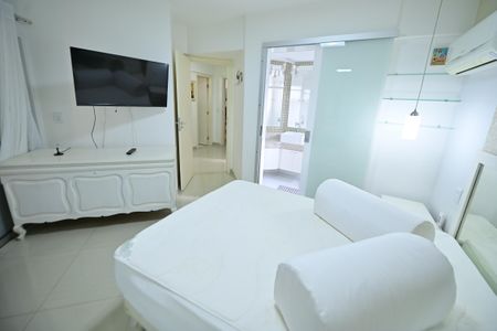 Apartamento para alugar com 110m², 3 quartos e 2 vagas Apartamento para alugar com 110m², 3 quartos e 2 vagasSuíte