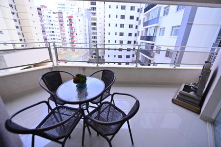 Apartamento para alugar com 110m², 3 quartos e 2 vagas Apartamento para alugar com 110m², 3 quartos e 2 vagasVaranda da Sala