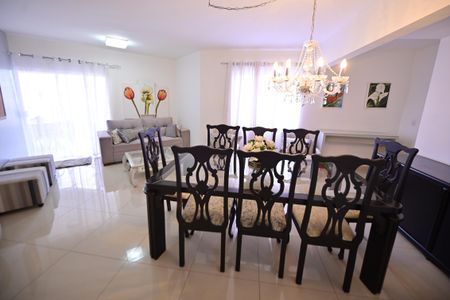 Apartamento para alugar com 110m², 3 quartos e 2 vagas Apartamento para alugar com 110m², 3 quartos e 2 vagasSala