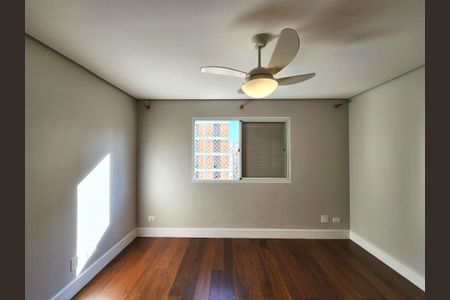 Apartamento à venda com 118m², 3 quartos e 2 vagasSuíte 1