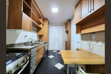 Apartamento à venda com 118m², 3 quartos e 2 vagasCozinha