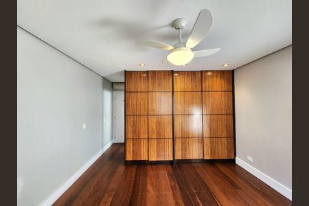 Apartamento à venda com 118m², 3 quartos e 2 vagasSuíte 1