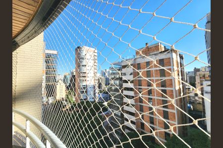 Apartamento à venda com 118m², 3 quartos e 2 vagasVista