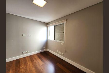 Apartamento à venda com 118m², 3 quartos e 2 vagasSuíte 2