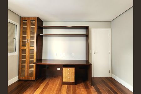 Apartamento à venda com 118m², 3 quartos e 2 vagasQuarto 