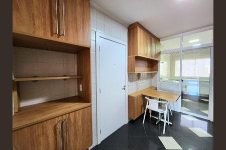 Apartamento à venda com 118m², 3 quartos e 2 vagasCozinha