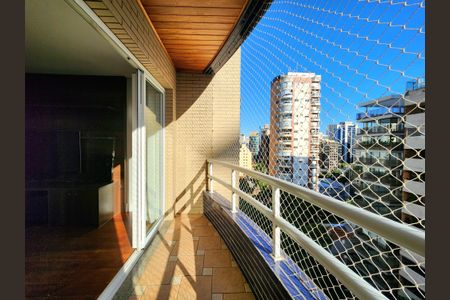 Apartamento à venda com 118m², 3 quartos e 2 vagasVaranda