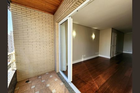 Apartamento à venda com 118m², 3 quartos e 2 vagasVaranda