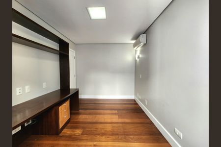 Apartamento à venda com 118m², 3 quartos e 2 vagasQuarto 