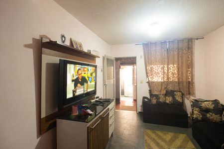 Casa para alugar com 50m², 2 quartos e sem vaga Casa para alugar com 50m², 2 quartos e sem vagaSala