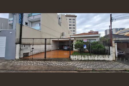 Casa para alugar com 345m², 3 quartos e 2 vagasFachada