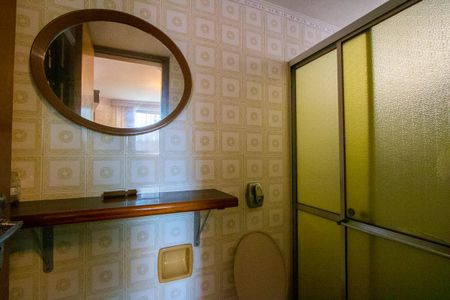 Casa para alugar com 345m², 3 quartos e 2 vagasBanheiro de Serviço