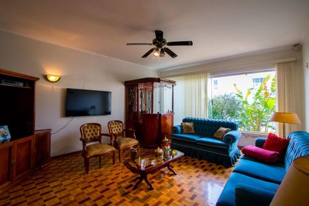 Casa para alugar com 345m², 3 quartos e 2 vagasSala