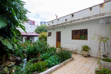 Casa para alugar com 345m², 3 quartos e 2 vagasQuintal/Jardim