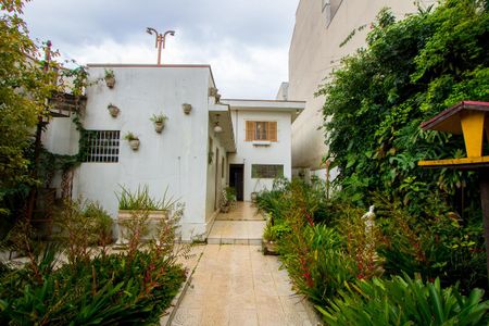 Casa para alugar com 345m², 3 quartos e 2 vagasQuintal/Jardim