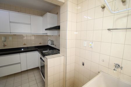Apartamento à venda com 70m², 2 quartos e 1 vagaÁrea de Serviço
