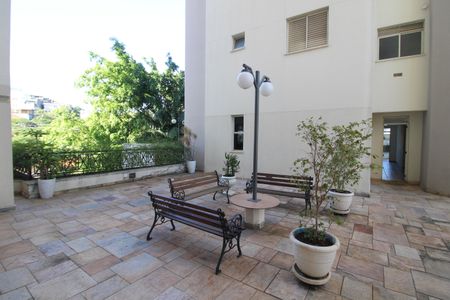 Apartamento à venda com 70m², 2 quartos e 1 vagaÁrea comum