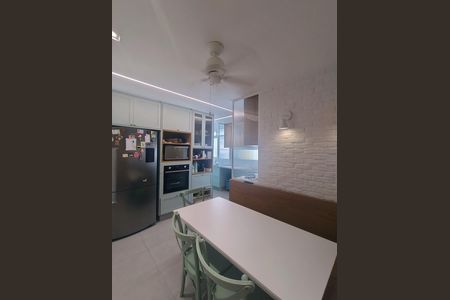 Cozinha de apartamento à venda com 3 quartos, 123m² em Recreio dos Bandeirantes, Rio de Janeiro
