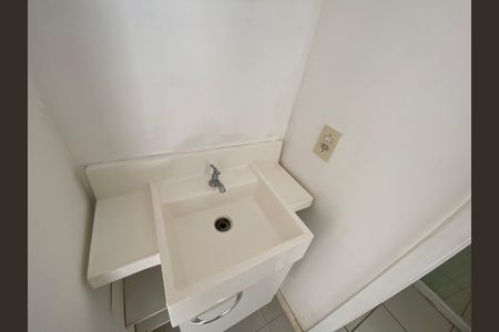 Apartamento à venda com 60m², 2 quartos e sem vaga Apartamento à venda com 60m², 2 quartos e sem vagaBanheiro Social