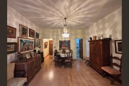 Apartamento à venda com 130m², 3 quartos e 1 vagaSala