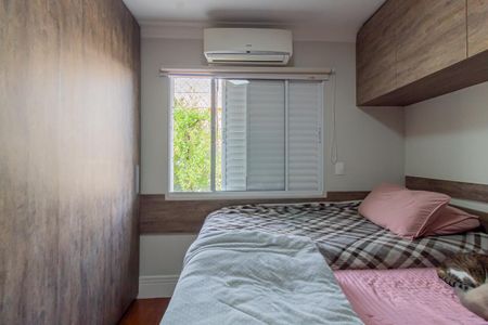 Casa de condomínio à venda com 180m², 3 quartos e 3 vagasSuite 2