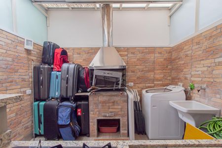 Casa de condomínio à venda com 180m², 3 quartos e 3 vagasÁrea de Serviço