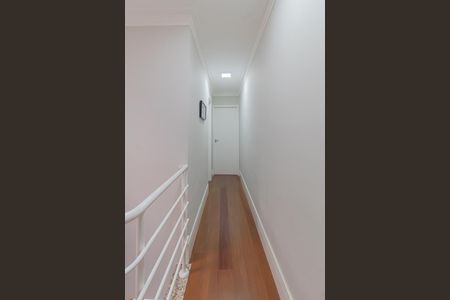 Casa de condomínio à venda com 180m², 3 quartos e 3 vagasCorredor