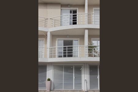 Casa de condomínio à venda com 180m², 3 quartos e 3 vagasFachada