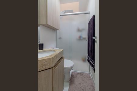 Casa de condomínio à venda com 180m², 3 quartos e 3 vagasBanheiro da Suíte 1