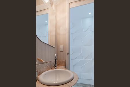 Casa de condomínio à venda com 180m², 3 quartos e 3 vagasLavabo