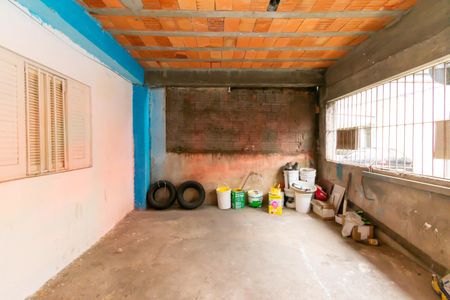 Casa à venda com 160m², 5 quartos e 2 vagas Casa à venda com 160m², 5 quartos e 2 vagasGaragem