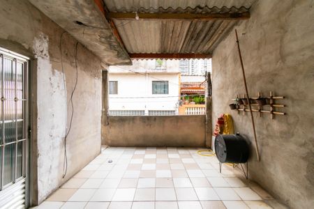 Casa à venda com 160m², 5 quartos e 2 vagas Casa à venda com 160m², 5 quartos e 2 vagasVaranda