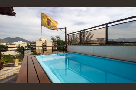 Apartamento à venda com 181m², 3 quartos e 2 vagas Apartamento à venda com 181m², 3 quartos e 2 vagasCobertura