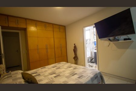 Apartamento à venda com 181m², 3 quartos e 2 vagas Apartamento à venda com 181m², 3 quartos e 2 vagasSuíte