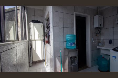 Apartamento à venda com 181m², 3 quartos e 2 vagas Apartamento à venda com 181m², 3 quartos e 2 vagasCozinha e Área de Serviço