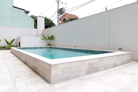 Studio à venda com 30m², 1 quarto e sem vaga Studio à venda com 30m², 1 quarto e sem vagaÁrea comum - Piscina