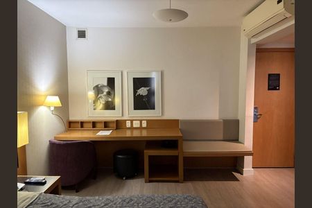 Apartamento à venda com 1 quarto, 25m² em Lourdes, Belo Horizonte