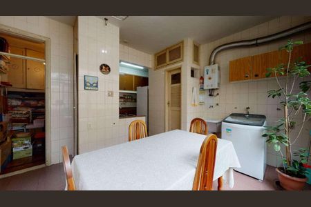 Apartamento à venda com 204m², 4 quartos e 1 vaga