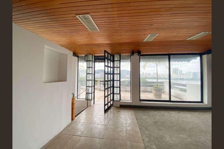 Casa à venda com 1000m², 13 quartos e 6 vagas