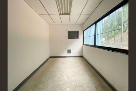 Casa à venda com 1000m², 13 quartos e 6 vagas