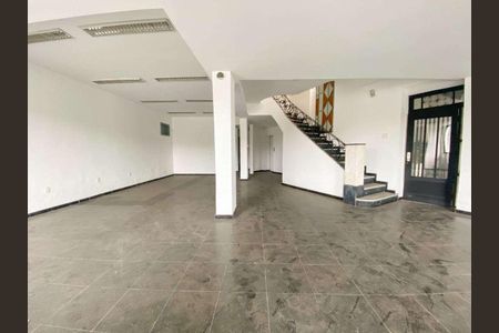 Casa à venda com 1000m², 13 quartos e 6 vagas