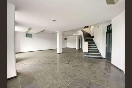 Casa à venda com 1000m², 13 quartos e 6 vagas