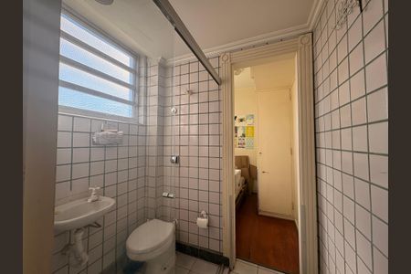 Apartamento à venda com 250m², 4 quartos e 2 vagasBanheiro de serviço