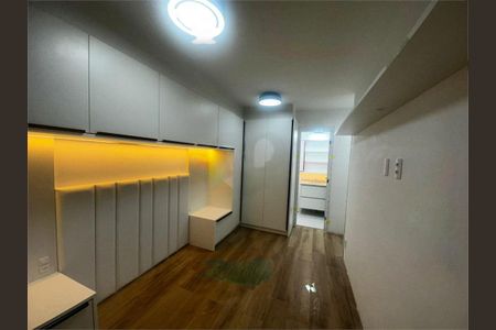 Apartamento à venda com 65m², 2 quartos e 1 vaga