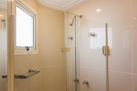 Apartamento à venda com 366m², 5 quartos e 5 vagasBanheiro da Suíte 4