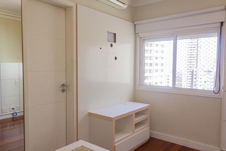 Apartamento à venda com 366m², 5 quartos e 5 vagasSuíte 3