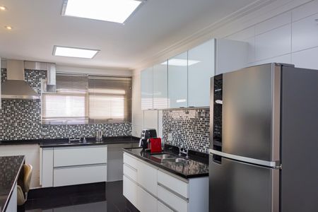 Apartamento à venda com 366m², 5 quartos e 5 vagasCozinha