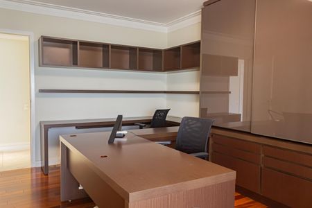 Apartamento à venda com 366m², 5 quartos e 5 vagasQuarto